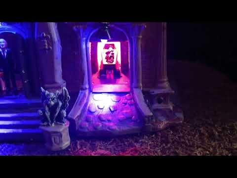 Lemax Spookytown Rest in Peace Mausoleum