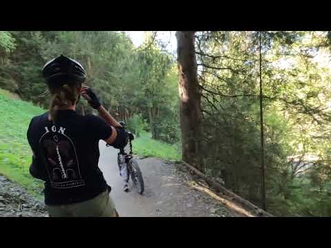 Woodstock Meribel downhill VTT Mountain Bike