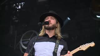 Moon Taxi performs &quot;Let the Record Play&quot; at SlossFest 2018