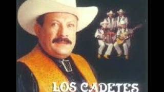 Los Cadetes de Linares - Cruz de Madera (lyrics)