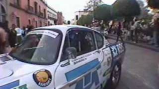 preview picture of video 'Carrera Panamericana 09 - Teams arriving to Queretaro'