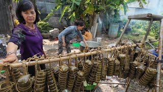 The Day of Wrapping Cakes for the Ancestors' Death Anniversary at the Uncle and Aunt's Family, Si...