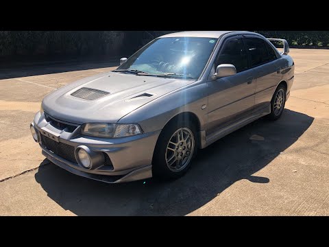 1996 Mitsubishi Evolution 4 walk around imported (USA)