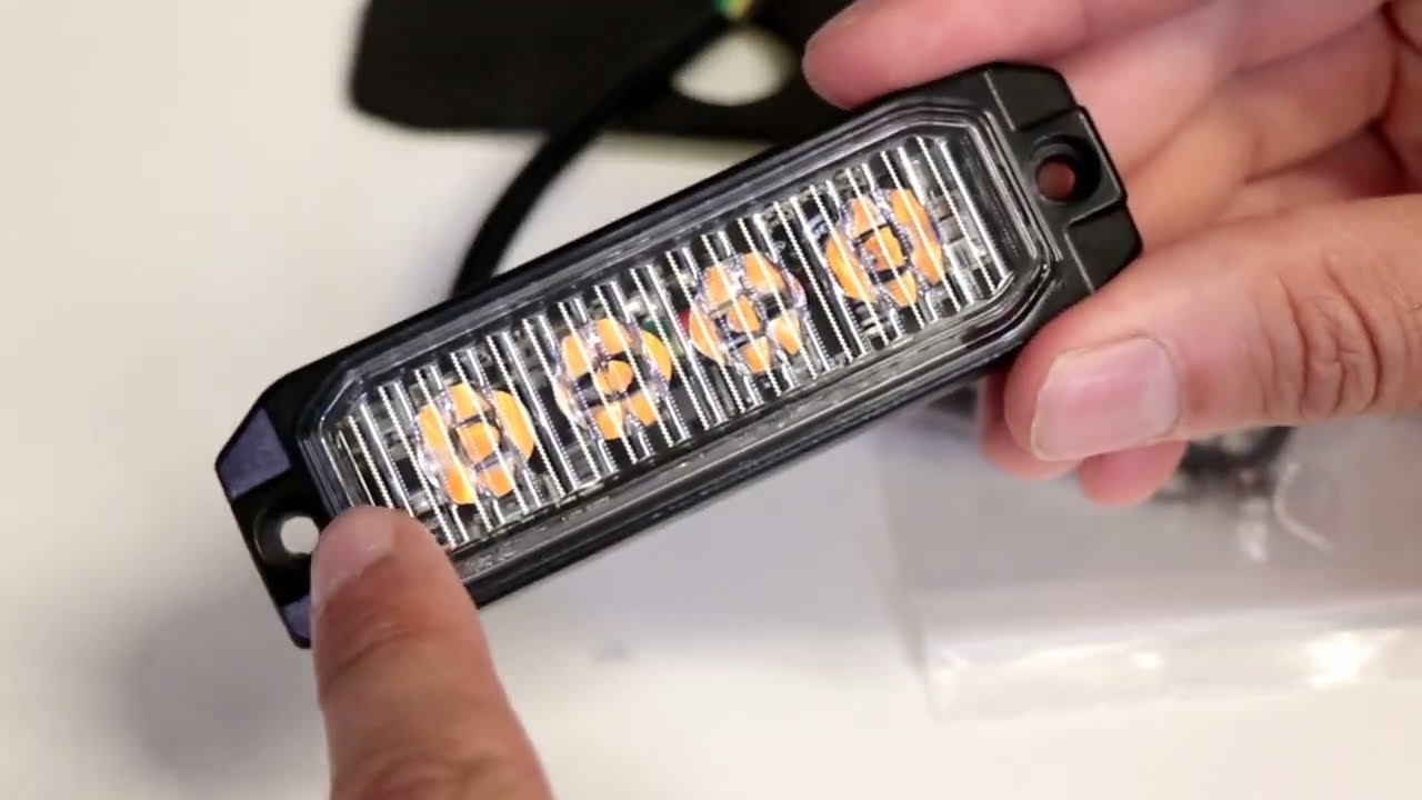 Feu à éclat led TF4 S PRO pour signalisation sur véhicule 12V et 24V