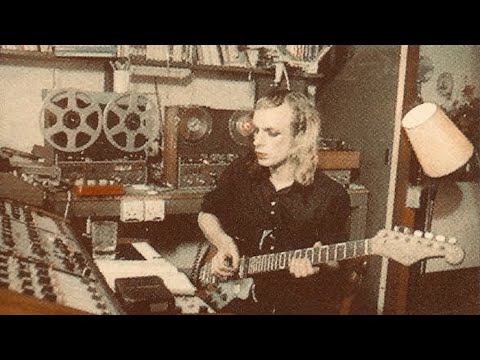 Brian Eno- Needles in the Camel’s Eye