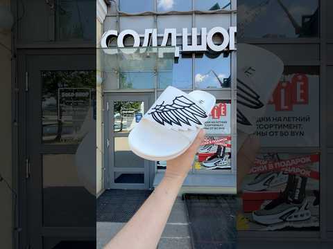 фото jeremy scott x adilette wings slides 'monogram' 0