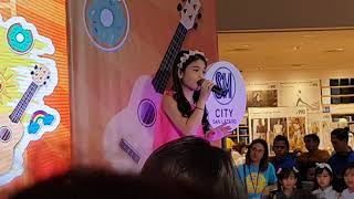 Esang de Torres - Defying Gravity