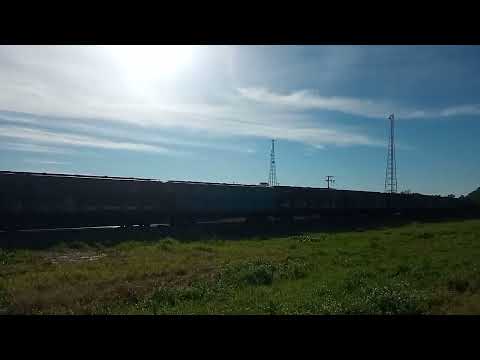 Trem Liderado Pelas Locomotivas GT22 Passando Por Julio De Castilhos Rio Grande Do Sul 