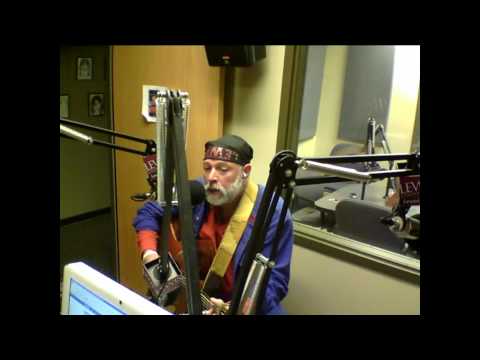 Hugo Duarte sings Creola