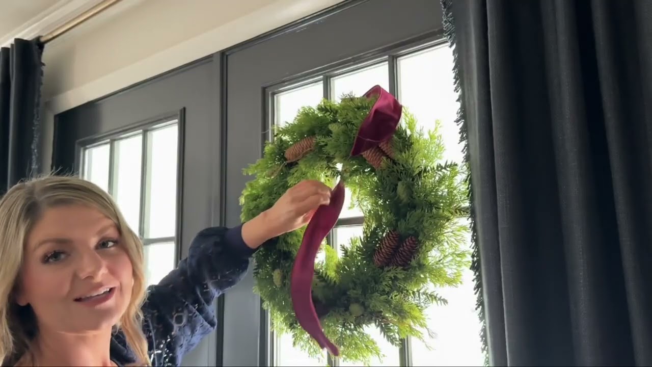 Video thumbnail for How to Hang Window Wreaths Indoors