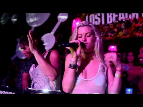 LEE FOSS ANABEL ENGLUND, LEE CURTIS & RUSS YALLOP @ LOST BEACH PARTY - Funktion-one