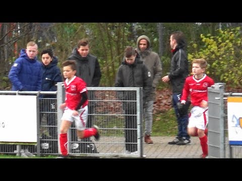 Voor aanvang SV Houten JO13-1 - DOVO JO13-1