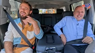 אביה שרמן מתארח בתכנית 'אוטוטוקר' עם מנחם טוקר