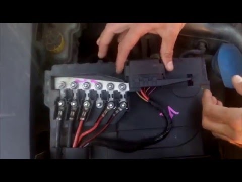 Where are located the fuse boxes on Seat Cordoba