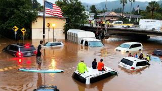 Chaos in Hawaii !🌊Catastrophic Flooding Turns Streets To Rivers, Vehicles & Homes Underwater in Oahu