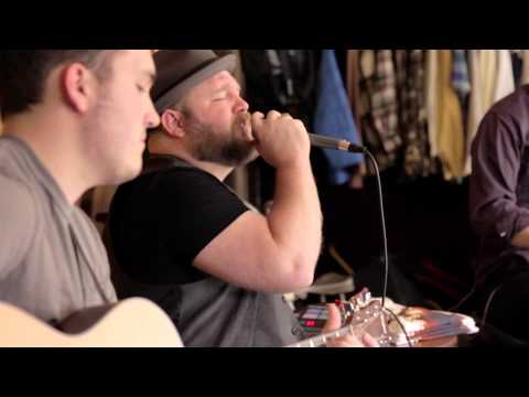 Sleeping With A Friend - Neon Trees - Live Cover by @RyanInnes