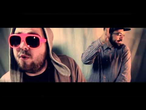 Video thumbnail for Hamusica Noshemet Bi - המוסיקה נושמת בי