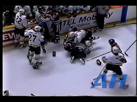 NHL Nov. 21, 1992 Vancouver Canucks v Edmonton Oilers (R) Gino Odjick v Kelly Buchberger