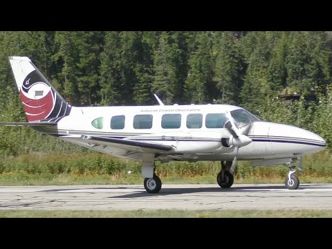 Piper PA-31 Navajo Chieftain Takeoff and Sound