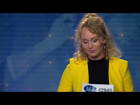 Julia Ohlin - What's The Pressure av Laura Tesoro (hela audition 2018) - Idol Sverige (TV4)