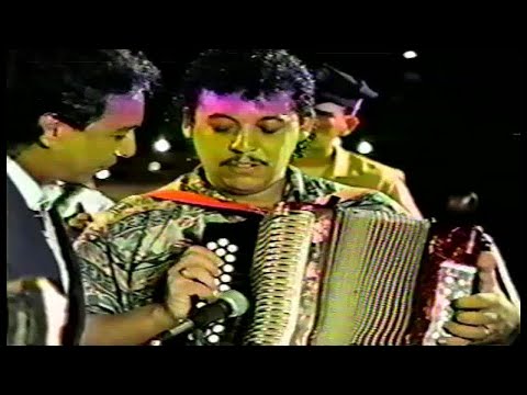 ROMÁNTICO  -  DIOMEDES DIAZ - JUANCHO ROIS