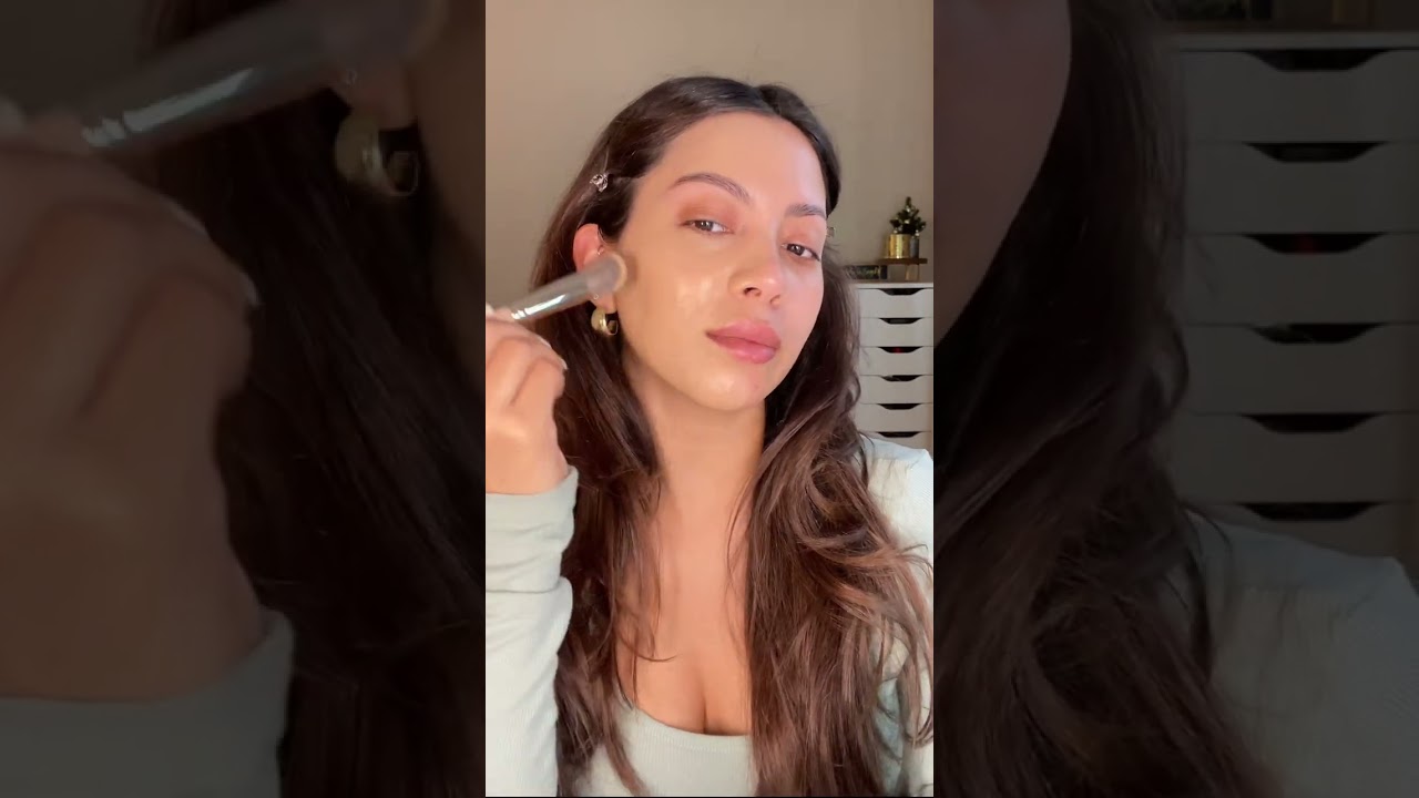 MAKEUP BY MARIO SURREAL SKIN FOUNDATION 5N | AMBER V CRUZ