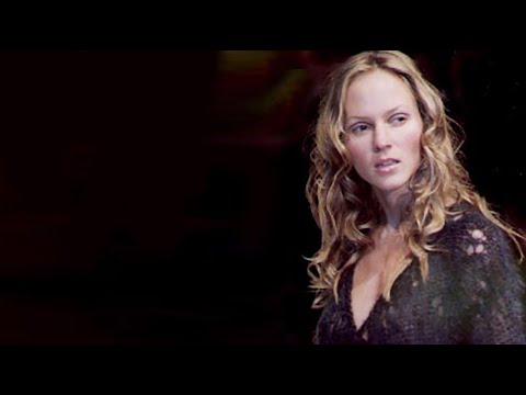 Les Loups Défilé Automne / Hiver 1999 by Stella Cadente