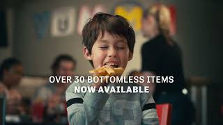 RedRobinBurgers Woman looking worriedly at the food