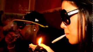 Dr Mikey Feat Lova Kij - MOI ET MA WEED