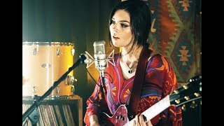 Elise Trouw - Radiohead Meets The Police (Live Loop Mashup)