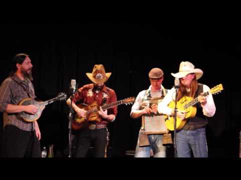 The Dust Covers - Chatter Between Songs (Nov. 26, 2016)