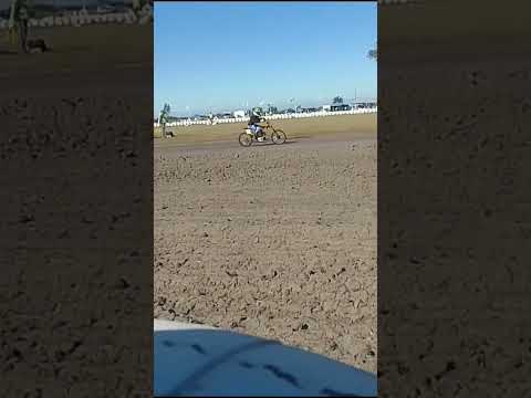 carrera increible en mi ciudad san salvador entre rios. primer lugar viero valentino.