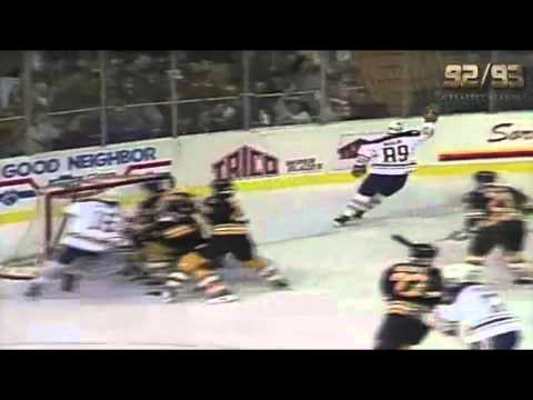 Alexander Mogilny - 76 Goal Season