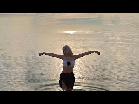 dashaday - your girl (Lyric Video)