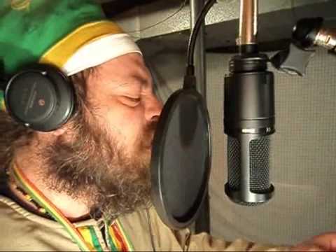 1 Ton Of Dub-(King Elijah Sound...)Ras Bingi Catt.wmv