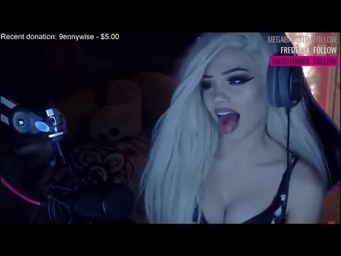 (18+) Girls Stream Moments