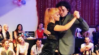 Video thumbnail for A mis compañeros (Pugliese) Sabrina Masso y Federico Naveira.Cumpleaños de Milonga el Batacazo (5/7)