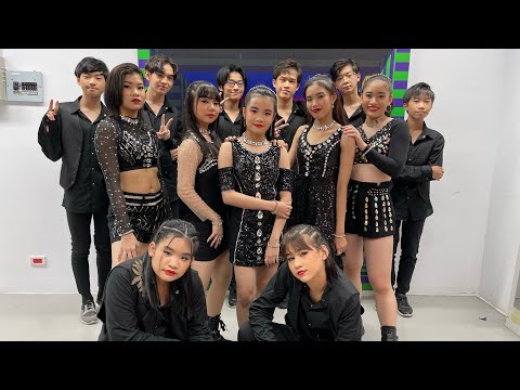 Project S cover G idle LATATA @MBK 2022 (top view)