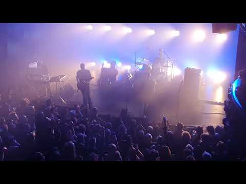 FRUSTRATION " We Miss You - No Trouble" Live @ Trianon - Paris