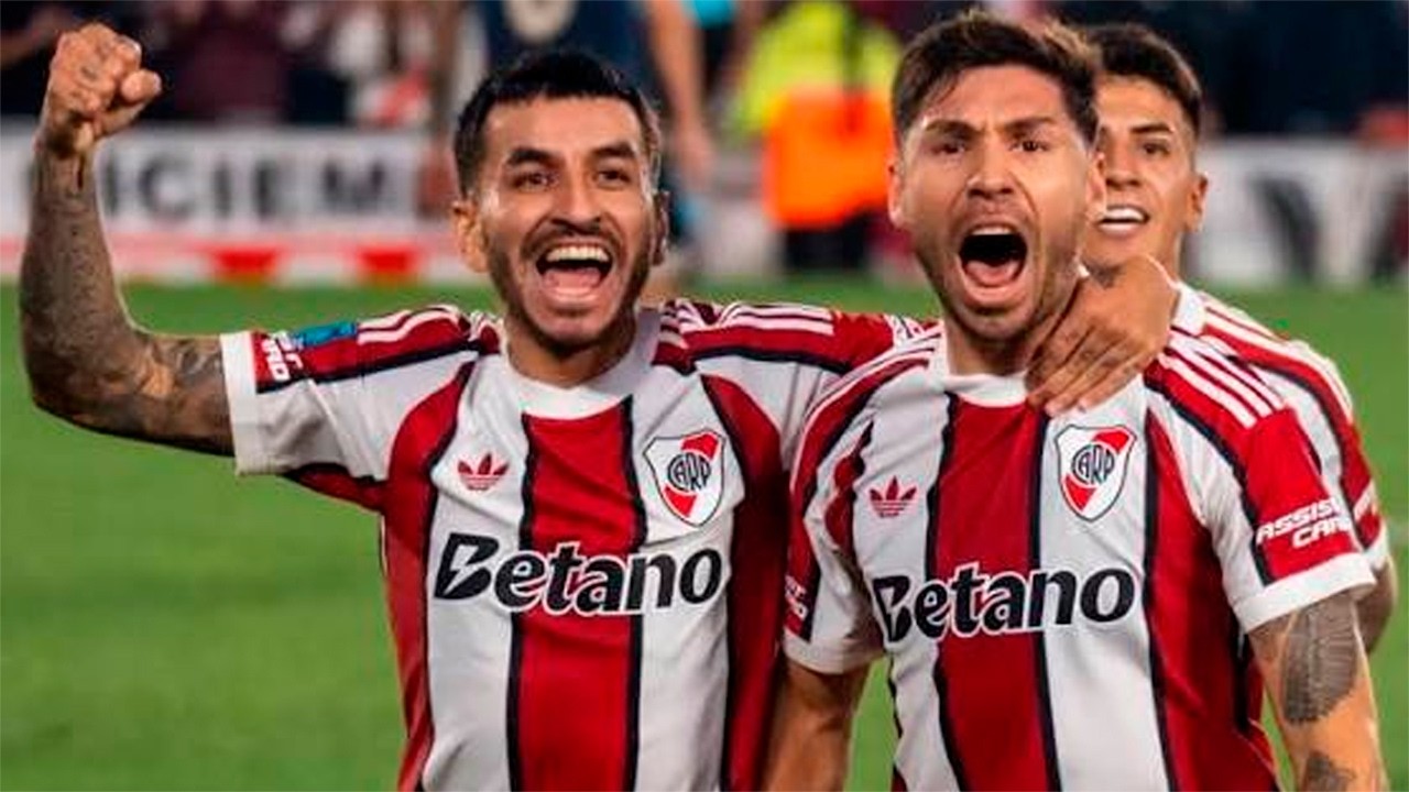 ¡ROMPIÓ LA MALA RACHA! River logró su primer triunfo 2 a 0 frente a Argentinos y respira Coudet