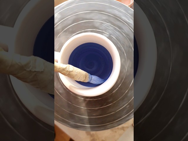 Vídeo relacionado con Bibykivn Taza Creativa De Cerámica Regalos Para Niños Y Parejas Cerámica Diseño De Dibujos Animados 500 Mililitros Taza Moca Original Bonita Decorativa Para Café Té Con Tapadera (Kirby)