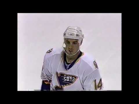 Scott Walker punches Geoff Courtnall Nov. 23/1995