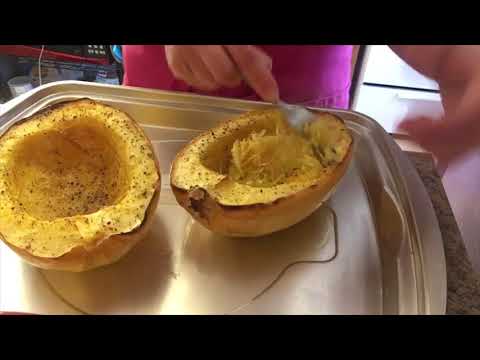 Spaghetti Squash- How to make aglio e olio with spaghetti squash