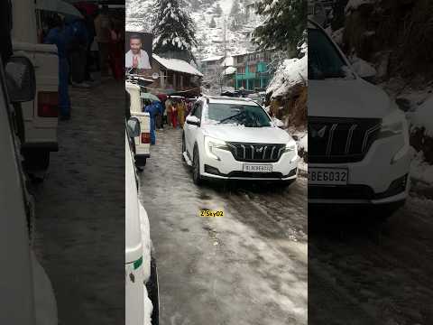 XUV 700 at snow 🔥 Break=Risk🥵