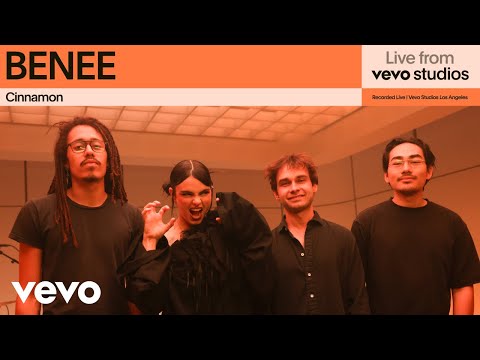 BENEE - Cinnamon | Live From Vevo Studios