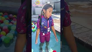 Download lagu Mermaid in the Pool! Maddie’s Magical Surprise 🧜♀️ mp3 Download lagu Mermaid in the Pool! Maddie’s Magical Surprise 🧜♀️ mp3