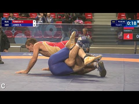 Round 2 FS - 69 kg: V. TONKIKH (RUS) df. K. JONES (GBR) by TF, 10-0