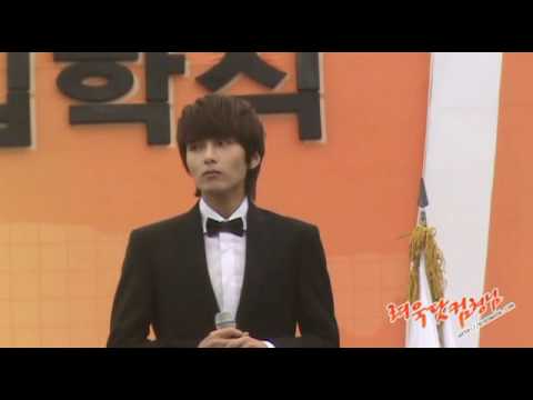 [Ryeowook.com] Fancam 100302 Kyonggi University Celebration - Ryeowook @ Let's not