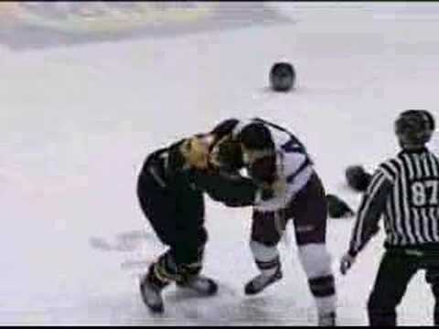 Chris Stewart vs Justin Soryal