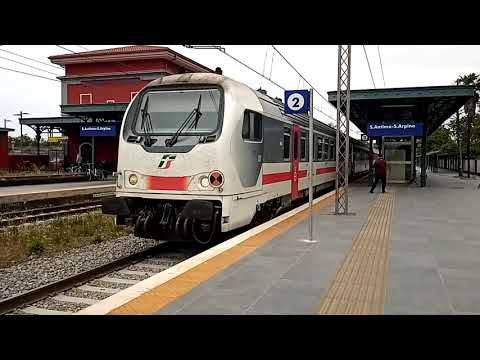 InterCity in transito a Sant'Antimo-Sant'Arpino / InterCity passing through Sant'Antimo-Sant'Arpino